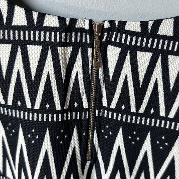 Jade Melody Tam Ruffle Black  and White Bell Sleeve Blouse Size S - Picture 7 of 12